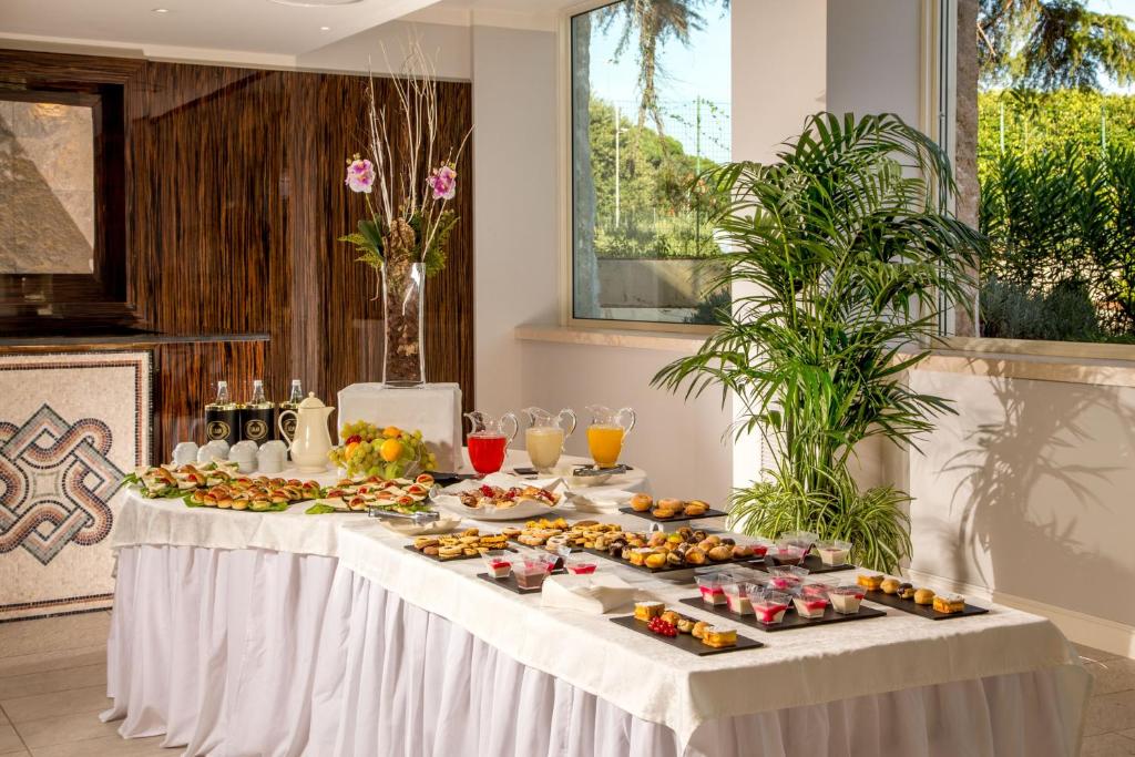 Cibo presso l'hotel o nelle vicinanze