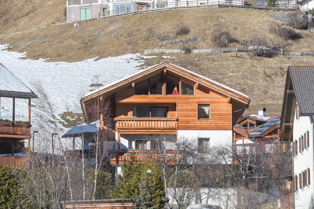 Výhľad na hory alebo výhľad na hory priamo z apartmánu