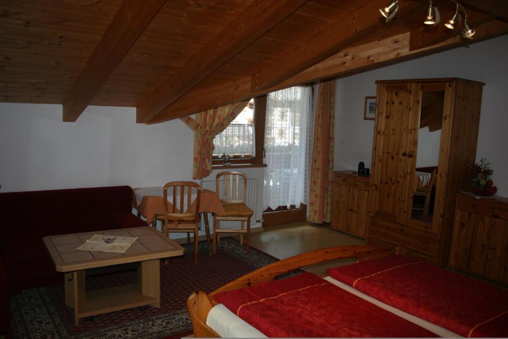 Postel nebo postele na pokoji v ubytování Haus Hildegard