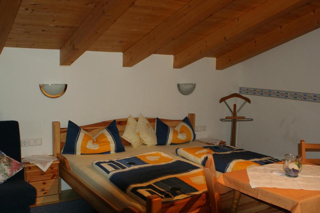Postel nebo postele na pokoji v ubytování Haus Hildegard