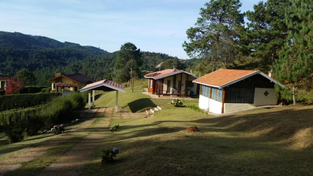 Um lugar para curtir, descansar e amar! A 9 QUILOMETROS DO CENTRO em Campos do Jordão - Foto Booking.com