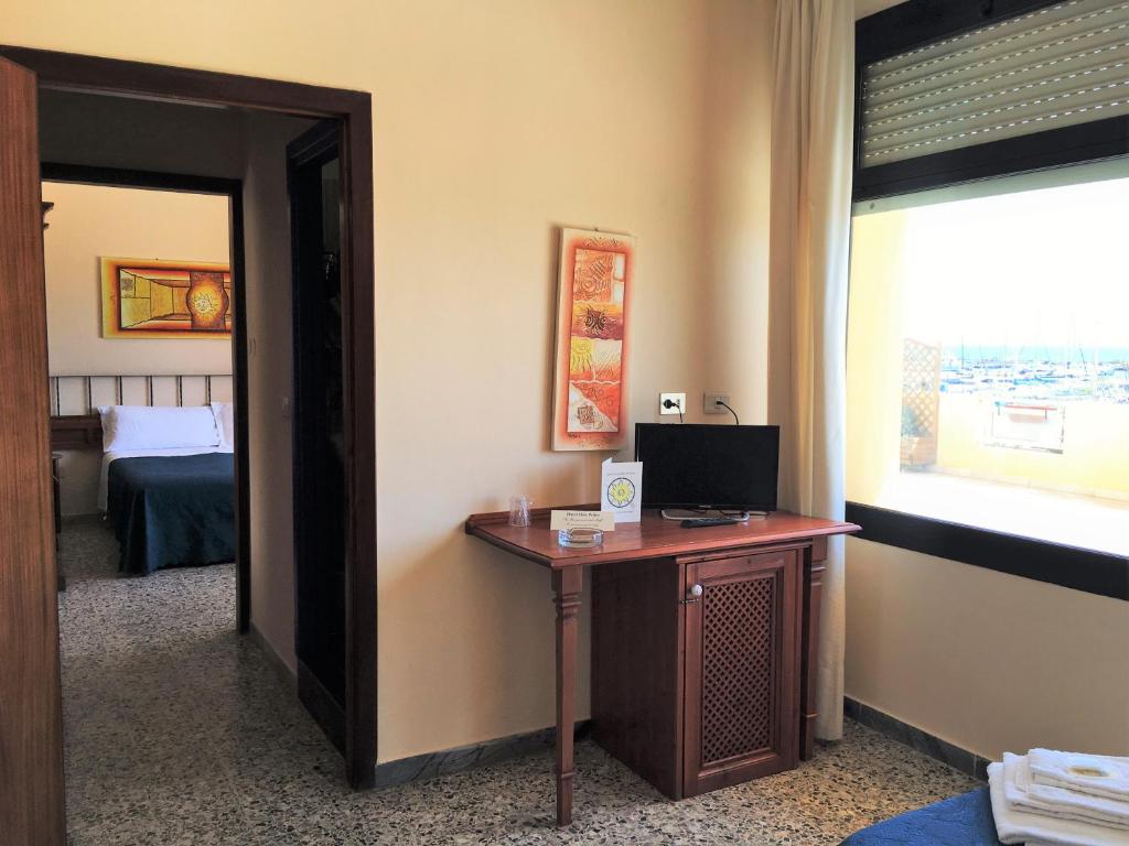 Hotel Don Pedro - Habitación Triple Con Vistas Al Mar