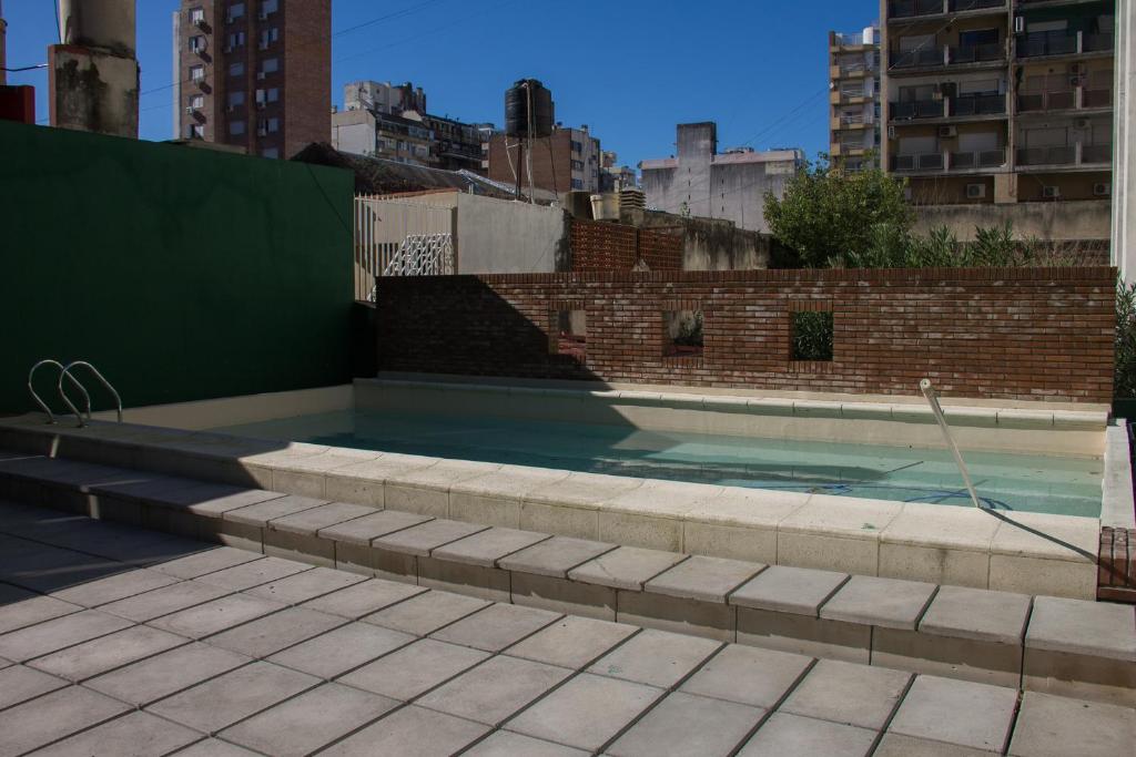 Monoambiente Céntrico, Nuevo, Cochera y Muchos mas servicios - Apartamento De Una Habitación