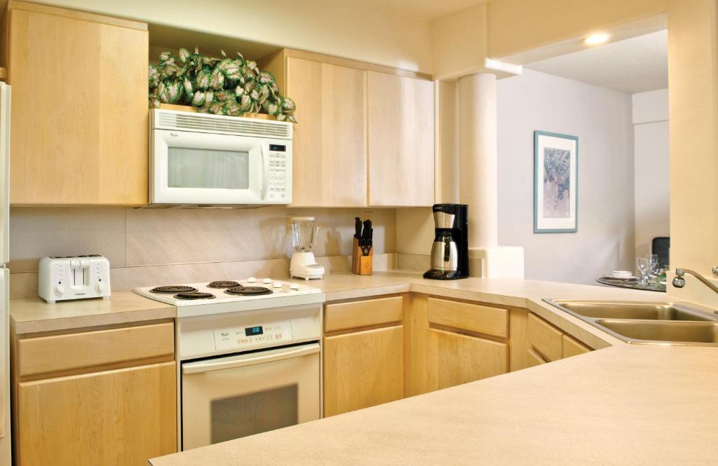 Kauai Beach Villas - One-Bedroom Suite