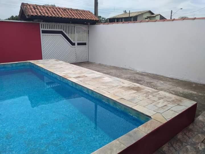  Casa com pisicina Ilha Comprida