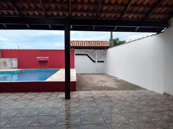  Casa com pisicina Ilha Comprida