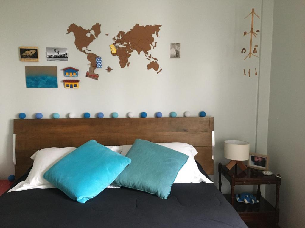  Charming and Artistic Apartment!