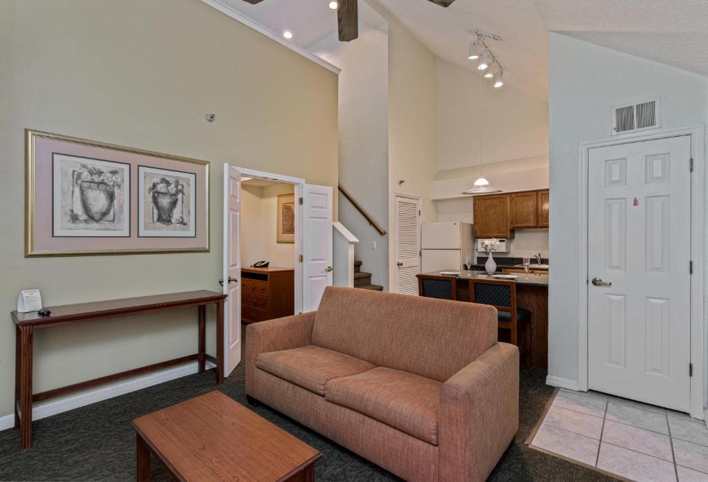 Chase Suite Hotel Rocky Point Tampa - Two-Bedroom King Suite