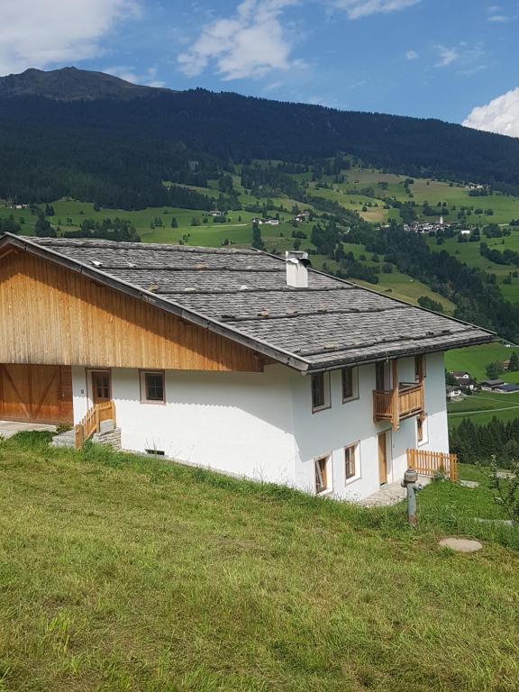 Nespecifikovaný výhled na hory nebo výhled na hory při pohledu z apartmánu