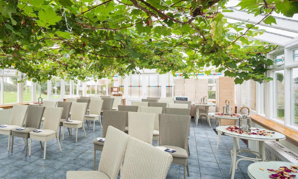 Ресторан / где поесть в Star Castle Hotel
