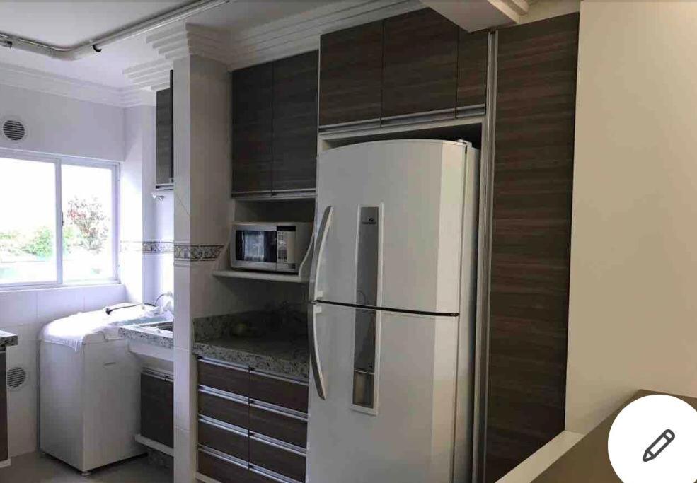  Apartamento Condomínio Solar das Bromélias