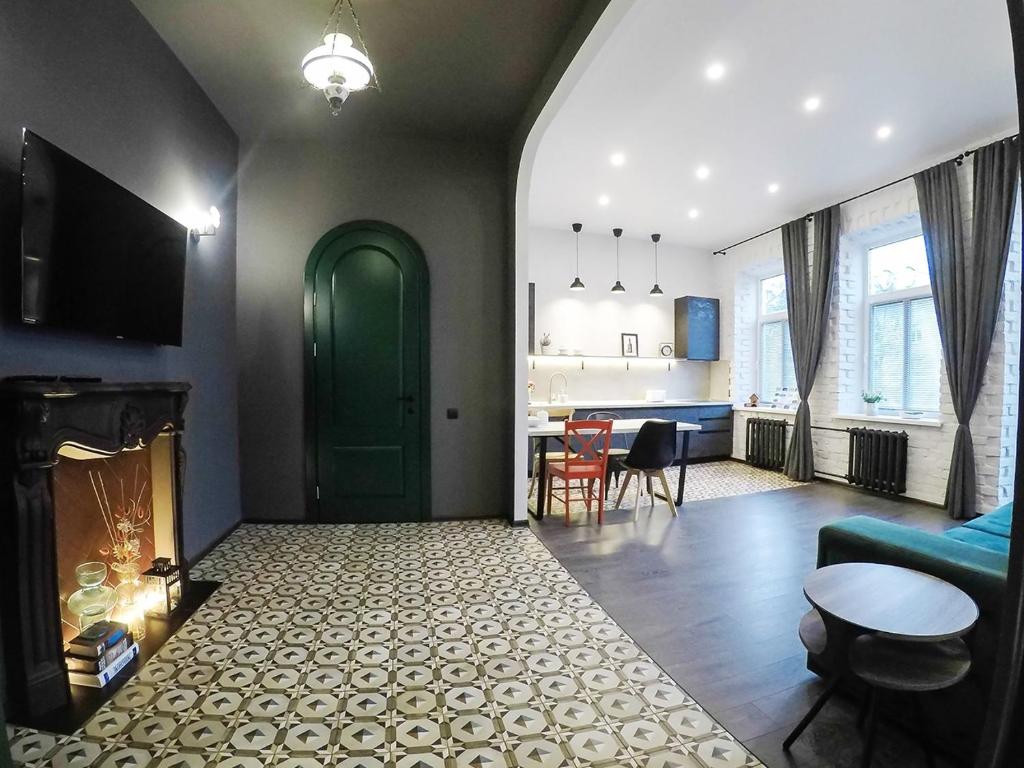 Фото 1890 Apartments