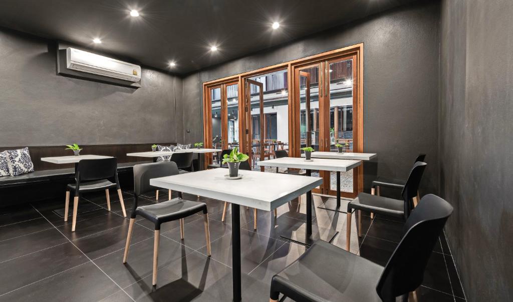 Posezení v ubytování Hua Hin Habitat Hotel- SHA Extra Plus