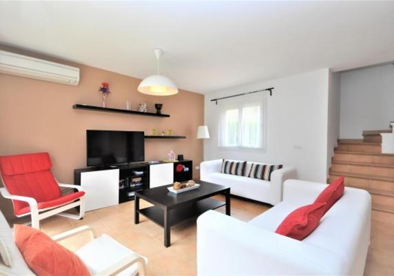 Posezení v ubytování VILLA ALBENIZ- Zona muy tranquila en Cala Pi- Llucmajor- Mallorca