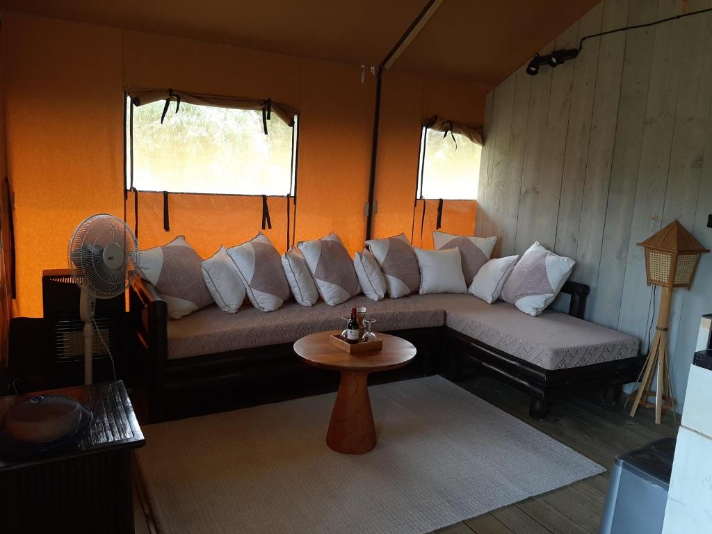 Posezení v ubytování Glamping tent Romala