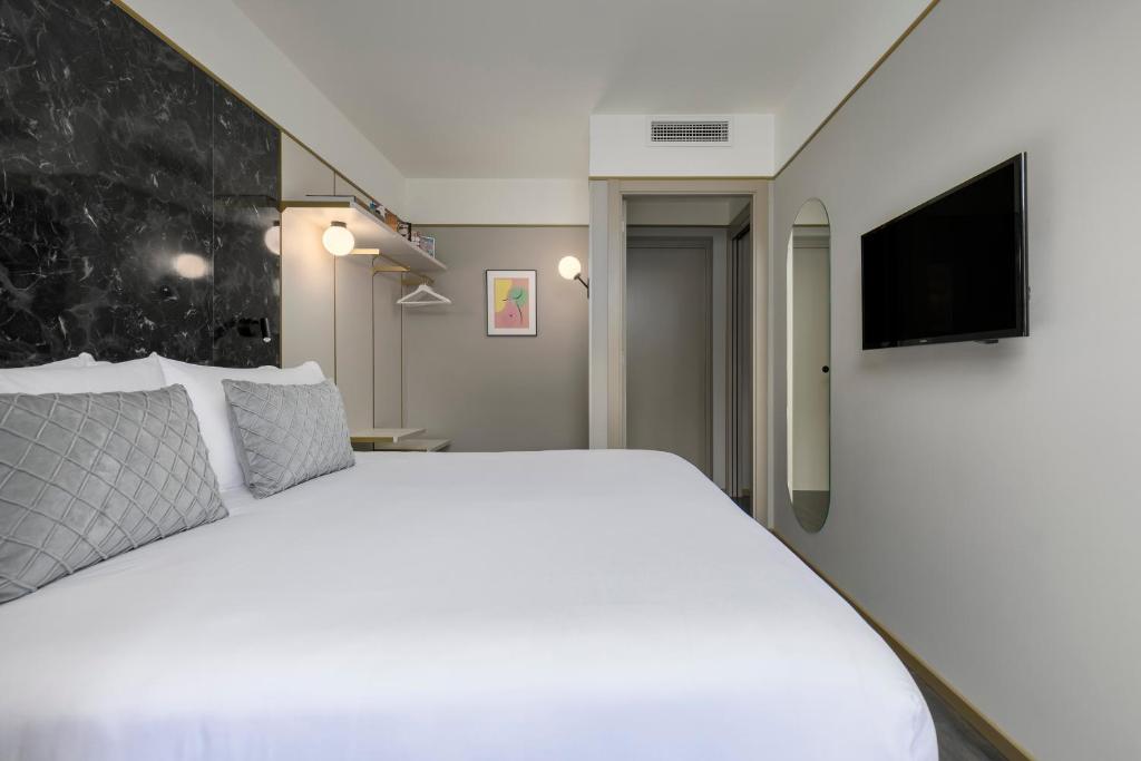 Be Mate Paseo de Gracia - 8