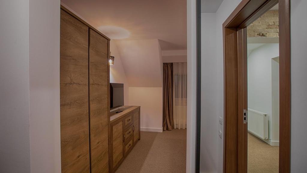 MER Guest House B&B - One-Bedroom Suite