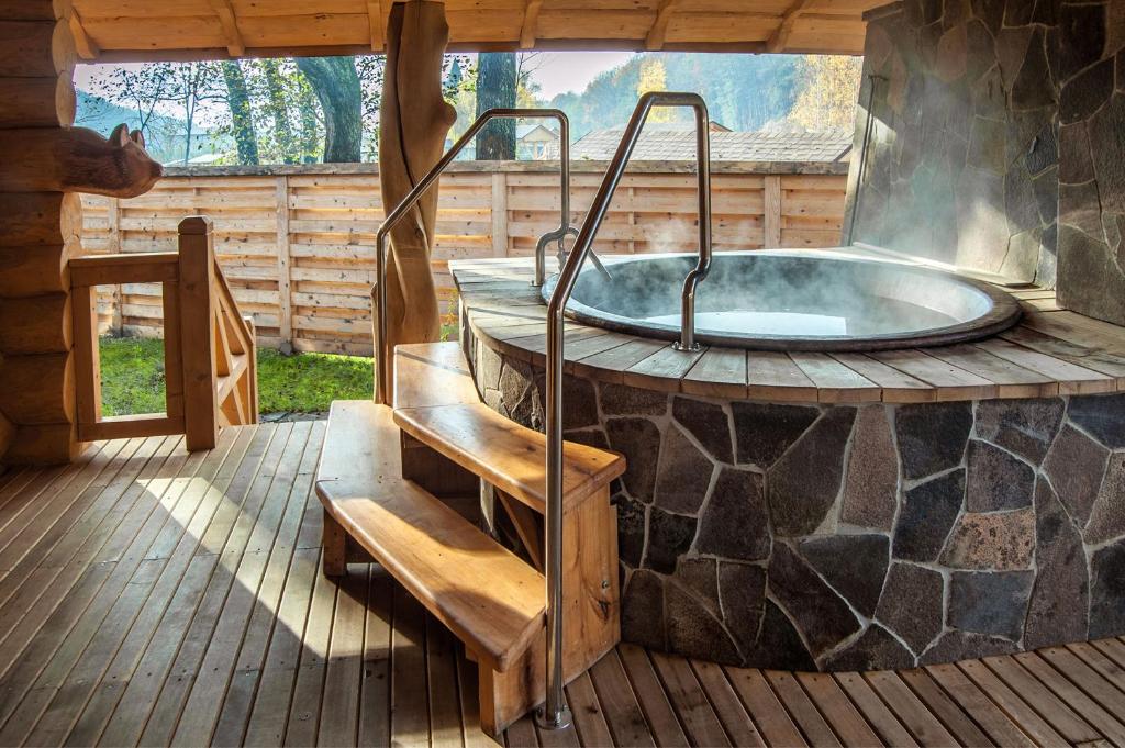 Fotografie z fotogalerie ubytování Hotel Irys by Derenivska Kupil v destinaci Nyžne Solotvyno