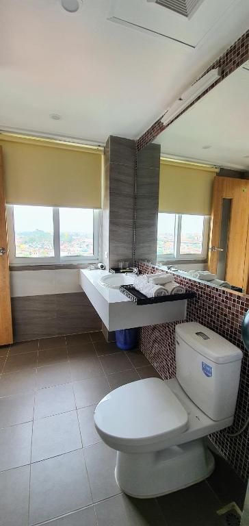 The Queen Hotel Ninh Binh - 10