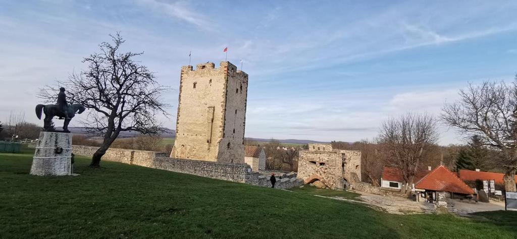 Miestna pamiatka v blízkosti penziónu