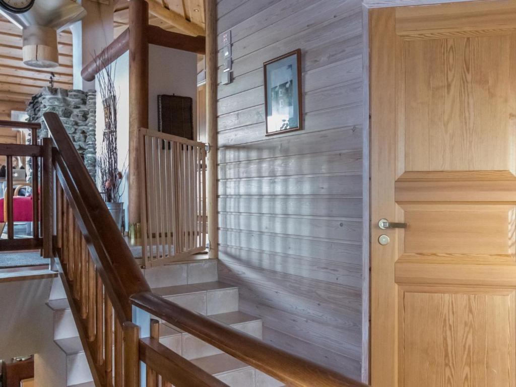 Телевизор и/или развлекательный центр в Holiday Home Utsu 1 by Interhome