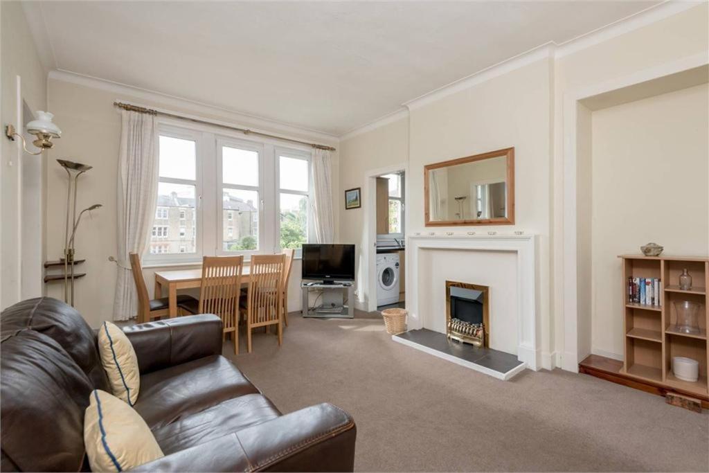Room to Rent walking distance to Edinburgh's city centre