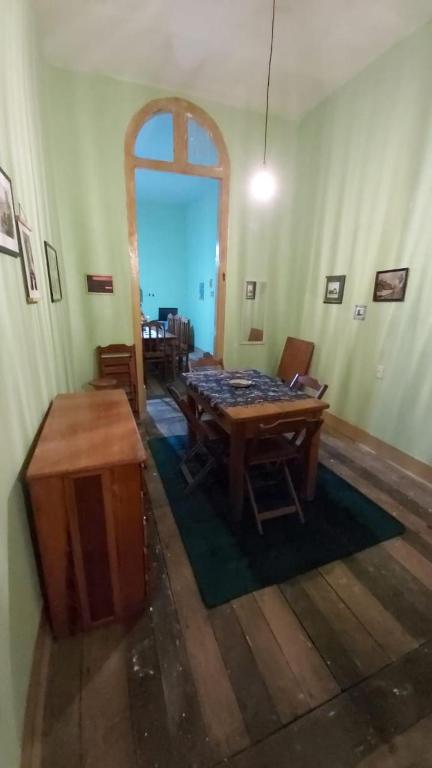  Casarão renovado no centro da cidade