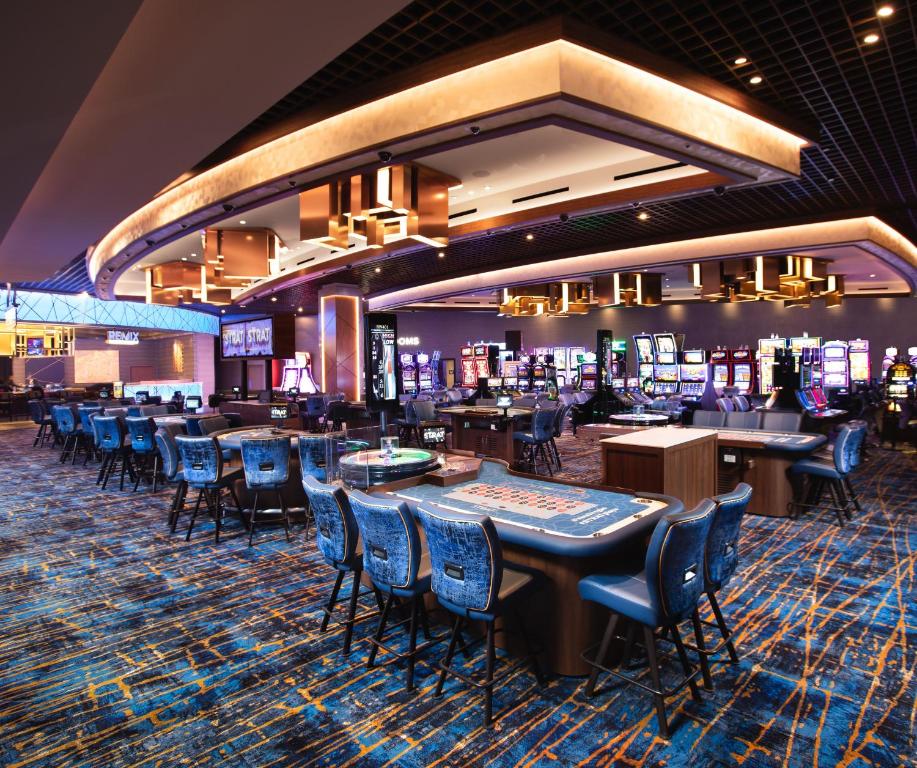 The STRAT Hotel, Casino & Tower, Las Vegas – Updated 2023 Prices