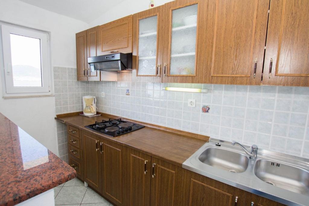Fotografia z galérie ubytovania Apartments David - 20m from the beach with parking v Trogiri