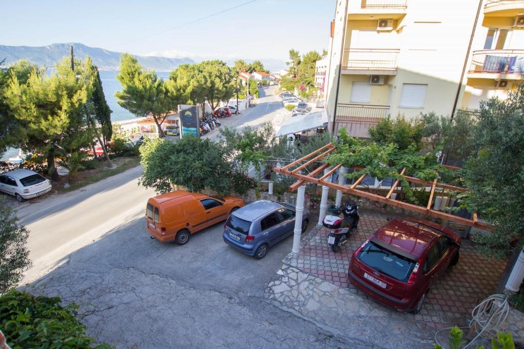 Fotografia z galérie ubytovania Apartments David - 20m from the beach with parking v Trogiri