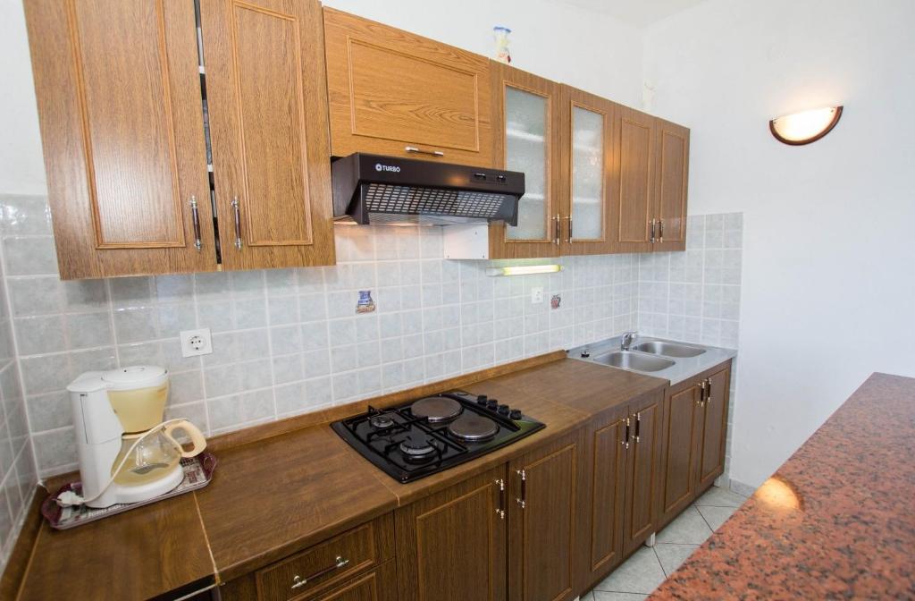Fotografia z galérie ubytovania Apartments David - 20m from the beach with parking v Trogiri