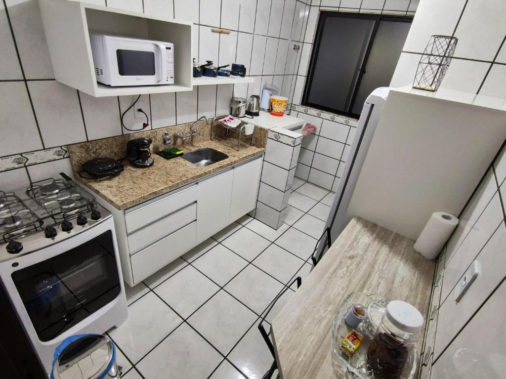  Apto prox HSVP c/ garagem