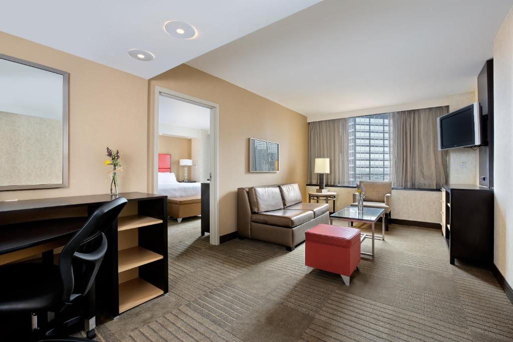 Holiday Inn Express Denver Downtown, an IHG Hotel - Two-Bedroom Suite With Sofa Bed - Non-Smoking