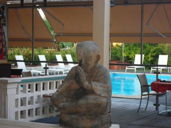 Piscina en o cerca de Habitation du Comté