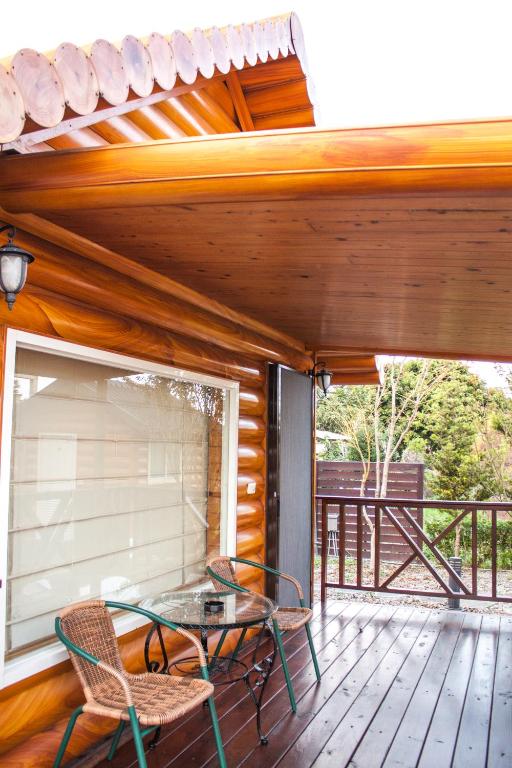 Balkón nebo terasa v ubytování Yellow Mountain Homestay