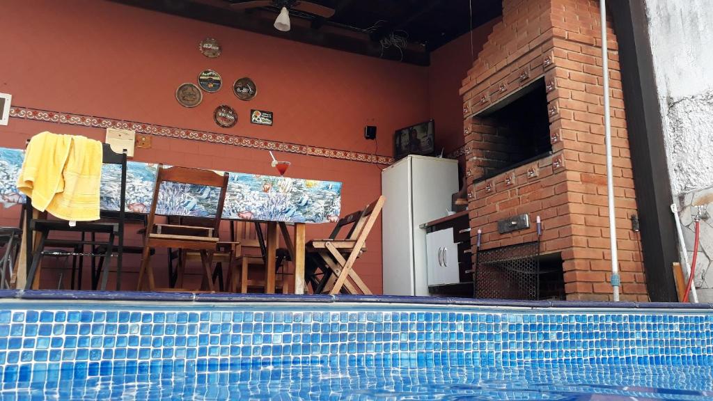  Casa dos 20 amigos piscina churrasqueira 500 m da praia