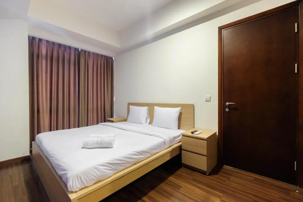 Modern 2BR at The Kensington Royal Suites Apartment By Travelio, Jakarta, Indonezia