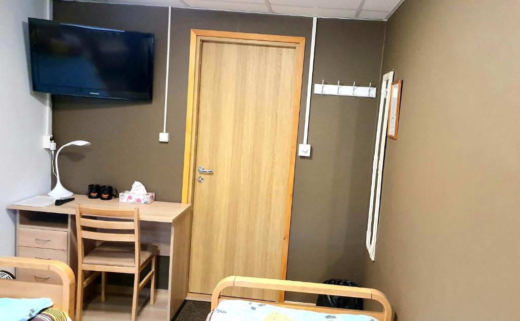 TV a/nebo společenská místnost v ubytování Cinema Hostel Järvakandi