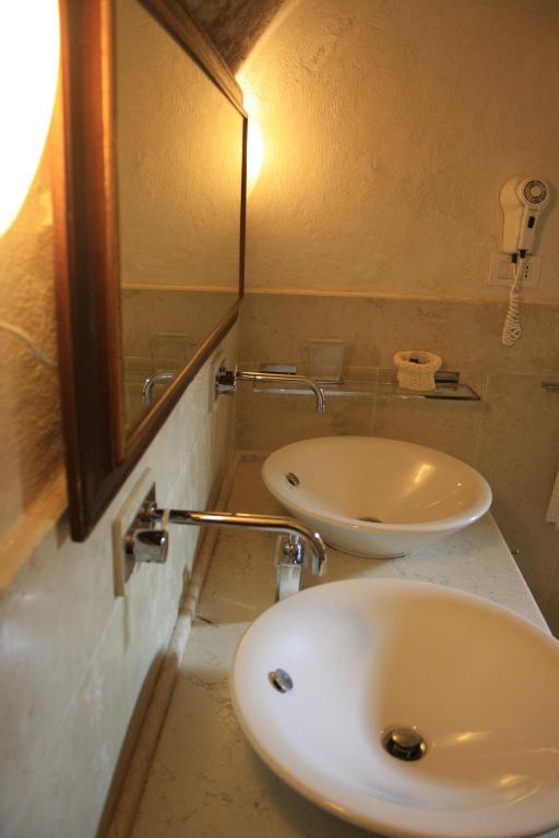 Koupelna v ubytování Locus Amoenus