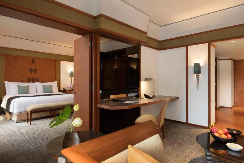 Deluxe Suite with Club Benefit