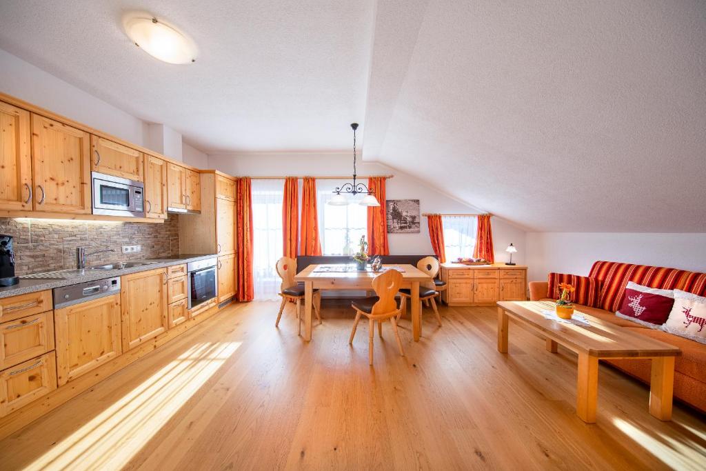 Kuchyň nebo kuchyňský kout v ubytování Ferienwohnungen Behamhof
