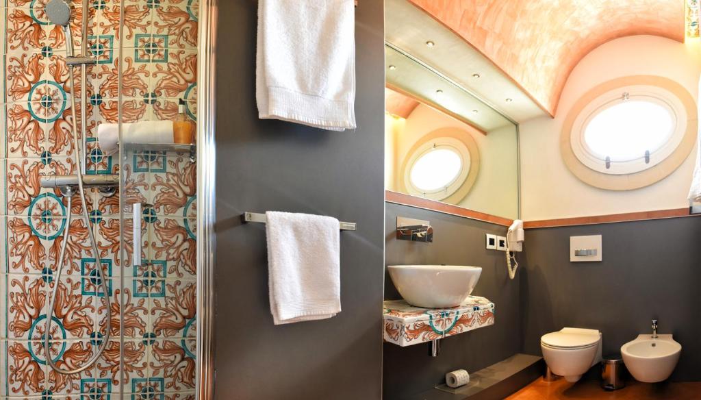 A bathroom at Casa Turrisi