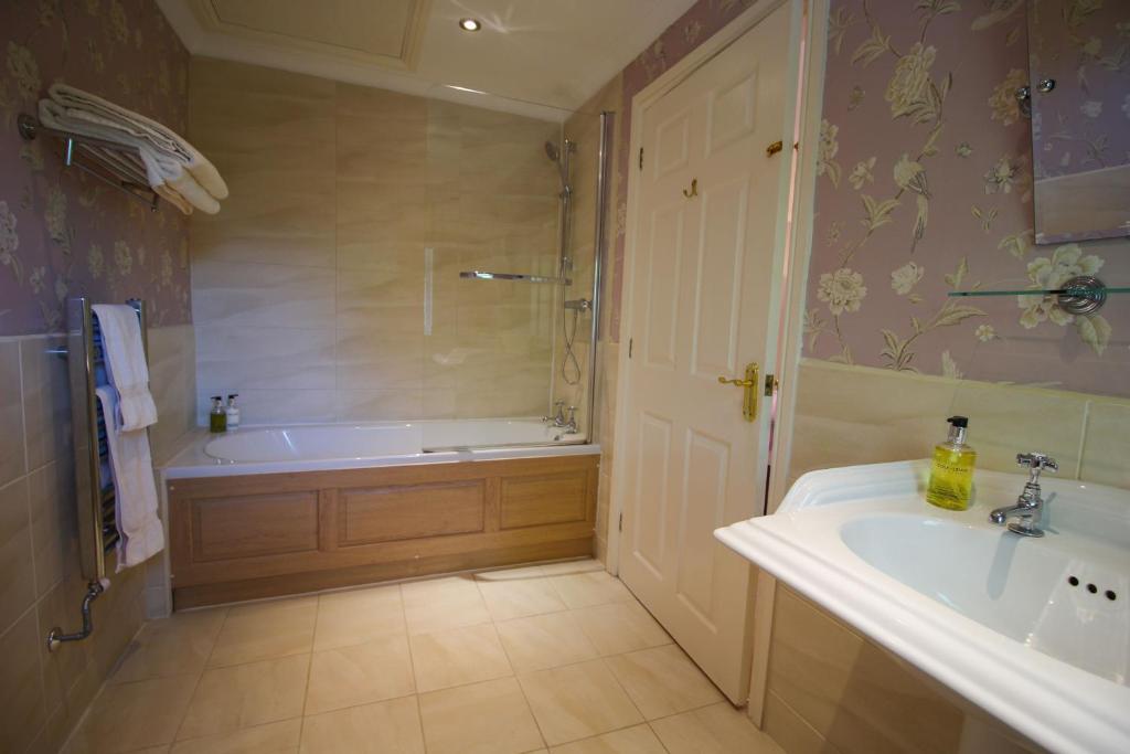 Geltsdale Garden Apartment ground floor home in Wetheral close to Carlisle & Ullswater - 