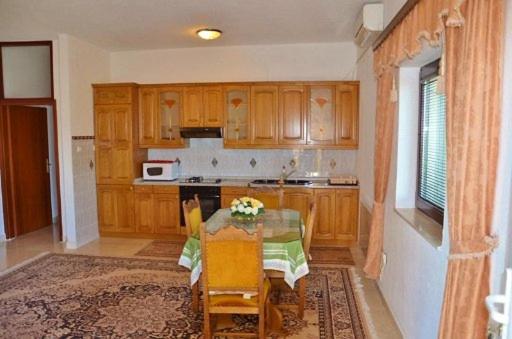 Kuchyň nebo kuchyňský kout v ubytování Apartment Knez