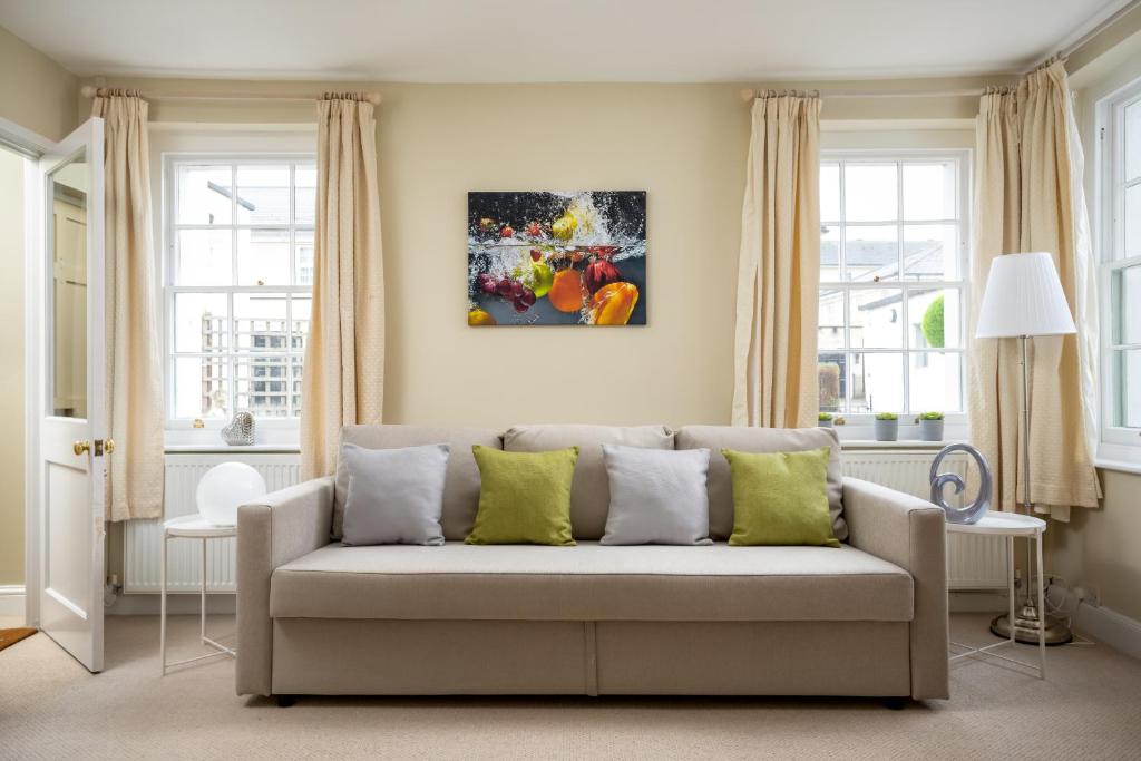 Gorgeous Home - Cheltenham With Parking