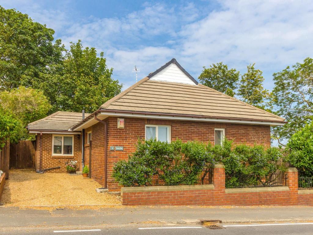 Estuary View, Warkworth (updated prices 2024)