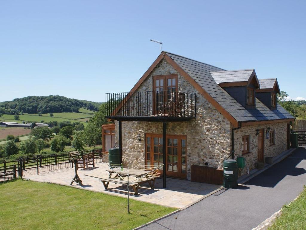 Hiscox Cottage - Housity