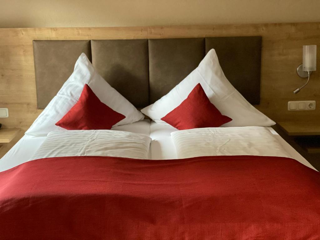 Alpenhotel Weiherbach - Hallenbad und Sauna - Triple Room