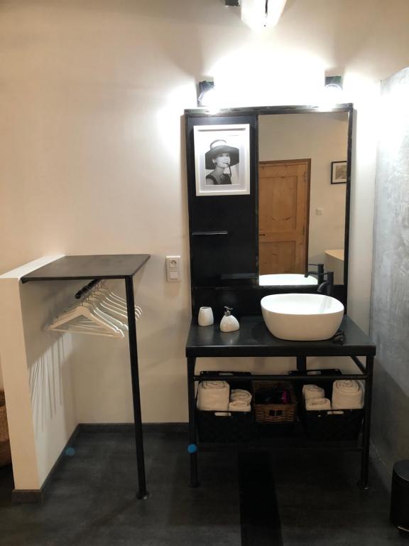 Koupelna v ubytování B&B dans Mas en pierres