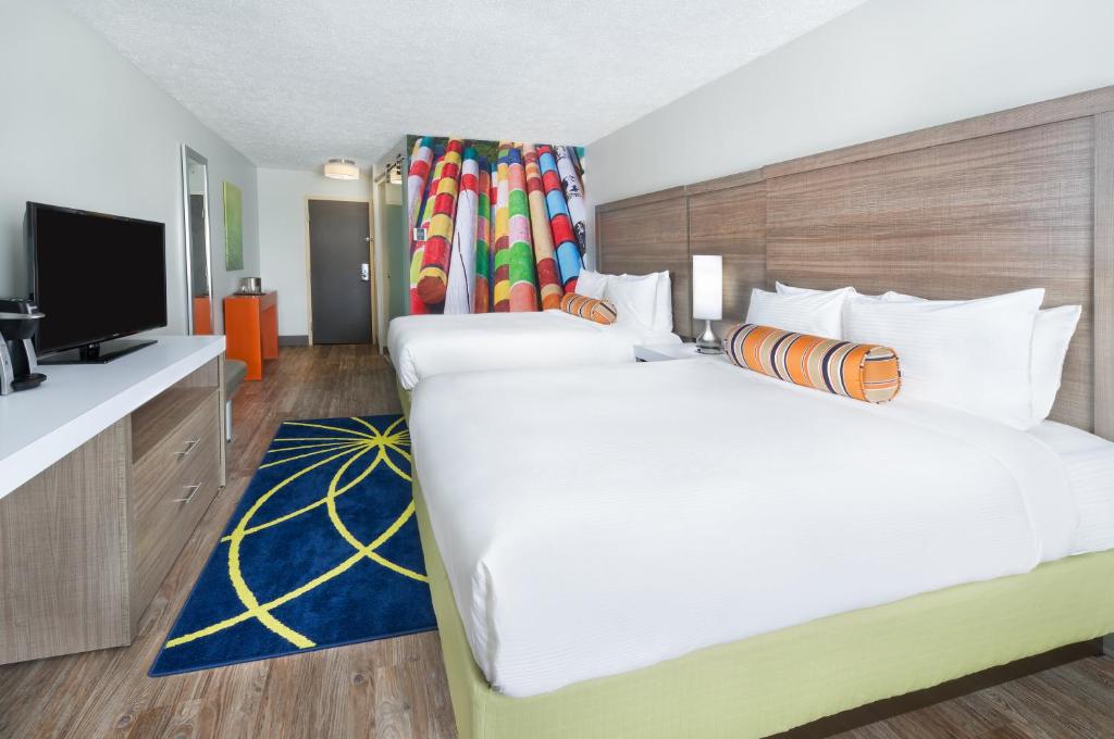 Hotel Indigo Cleveland Beachwood by IHG photo